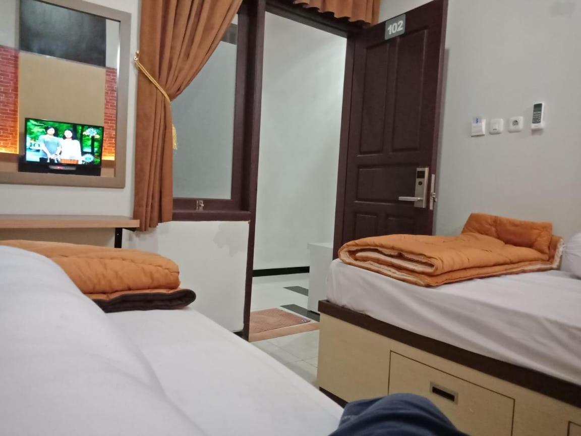 Amaya Guest House Syariah Alastuwo Exterior foto