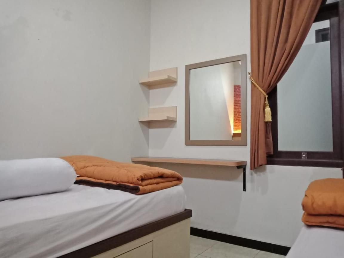 Amaya Guest House Syariah Alastuwo Exterior foto